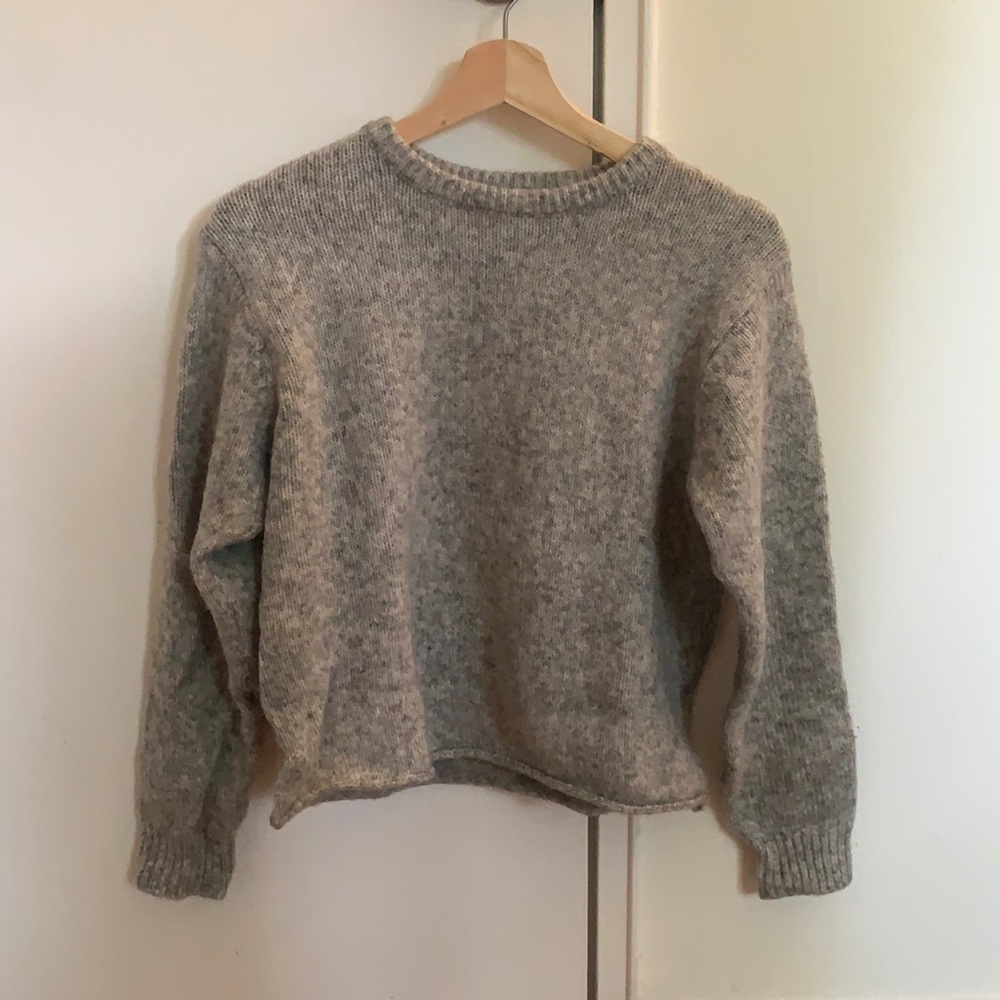 Cropped grey sweater